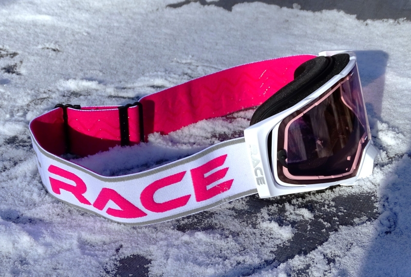 HOLESHOT X – SHINY WHITE (PINK) – 2026