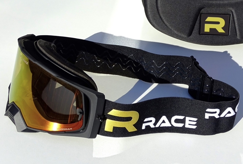 HOLESHOT X – BLACK RUBBERIZED – 2026
