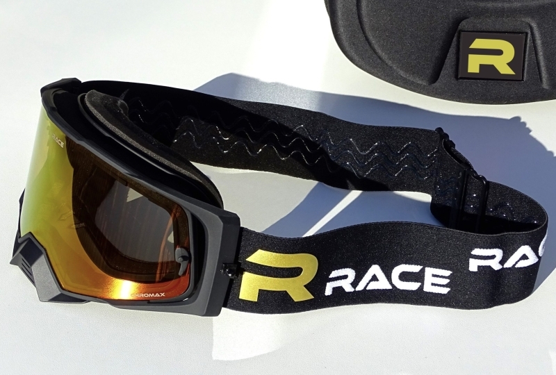 HOLESHOT X – BLACK RUBBERIZED – 2026